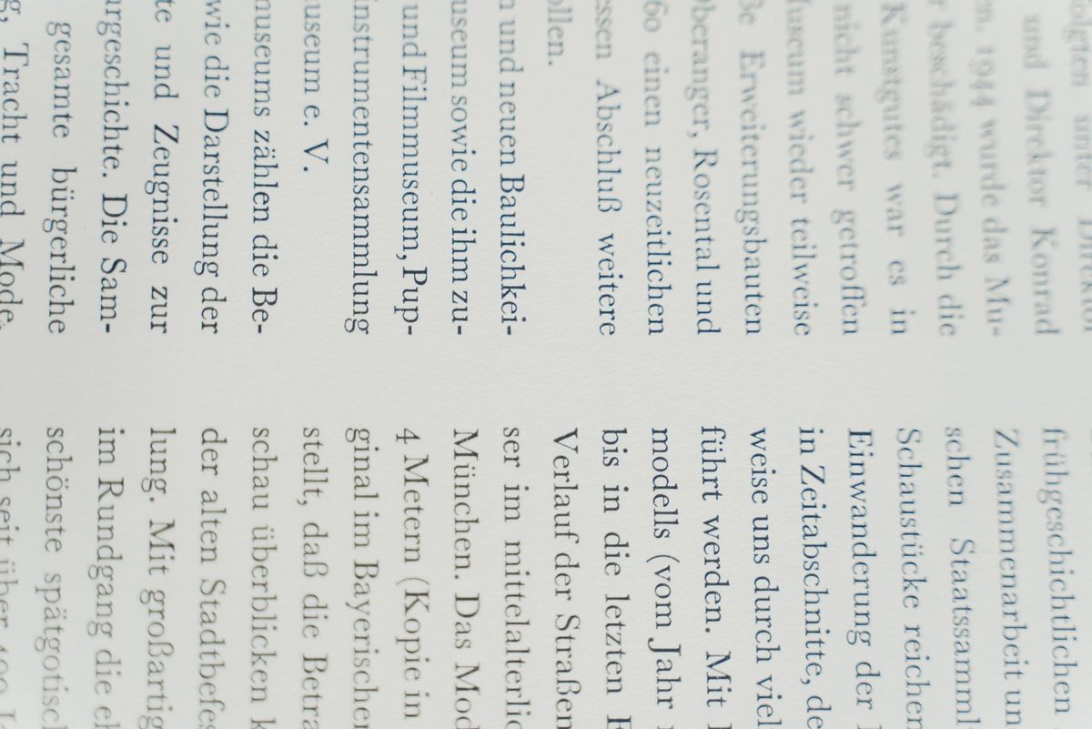 Document cu alineate și text așezat clar pe pagină