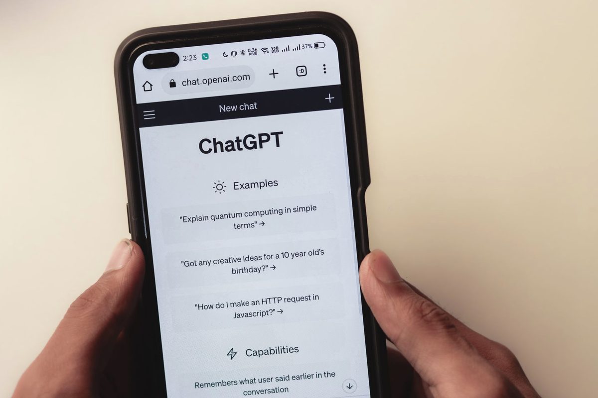 Backup WhatsApp pe telefon și în cloud