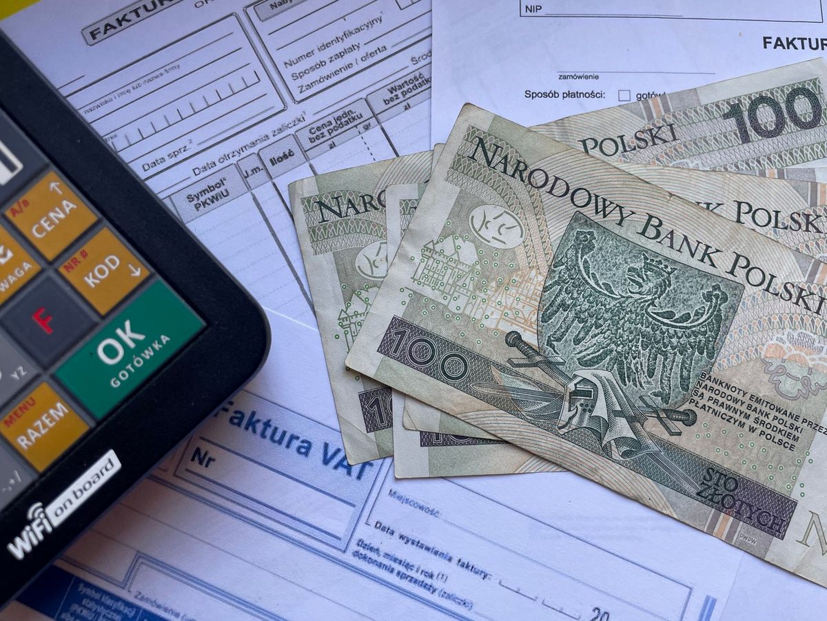 Documente fiscale și factură pentru calculul TVA în România