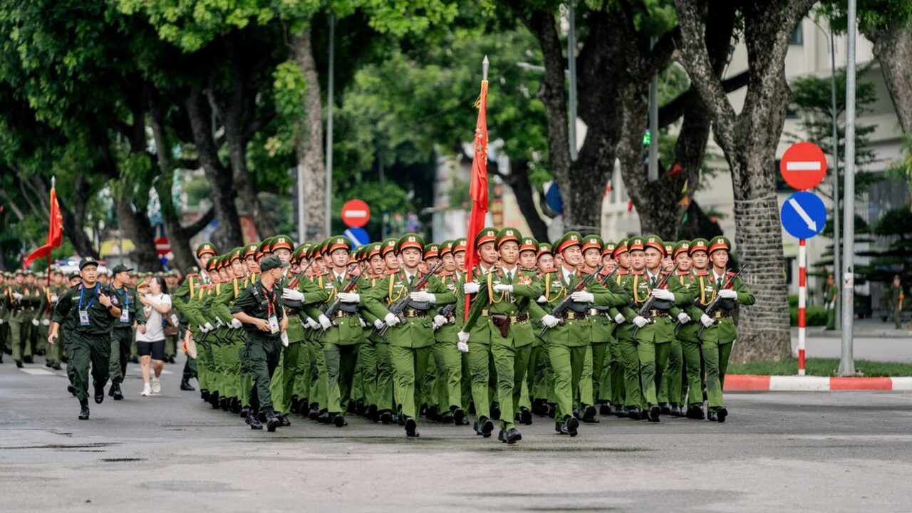 Ce înseamnă când visezi soldați înarmați sau că ești soldat
